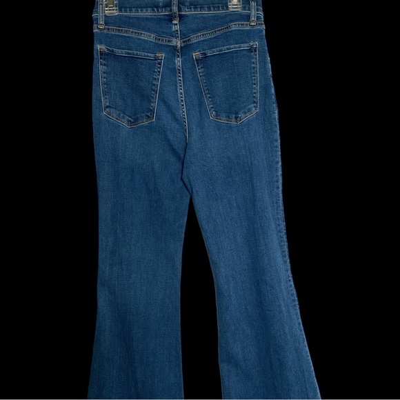 Abercrombie & Fitch “The Flare Ultra High Rise jeans. Size 30/10. - Picture 4 of 7